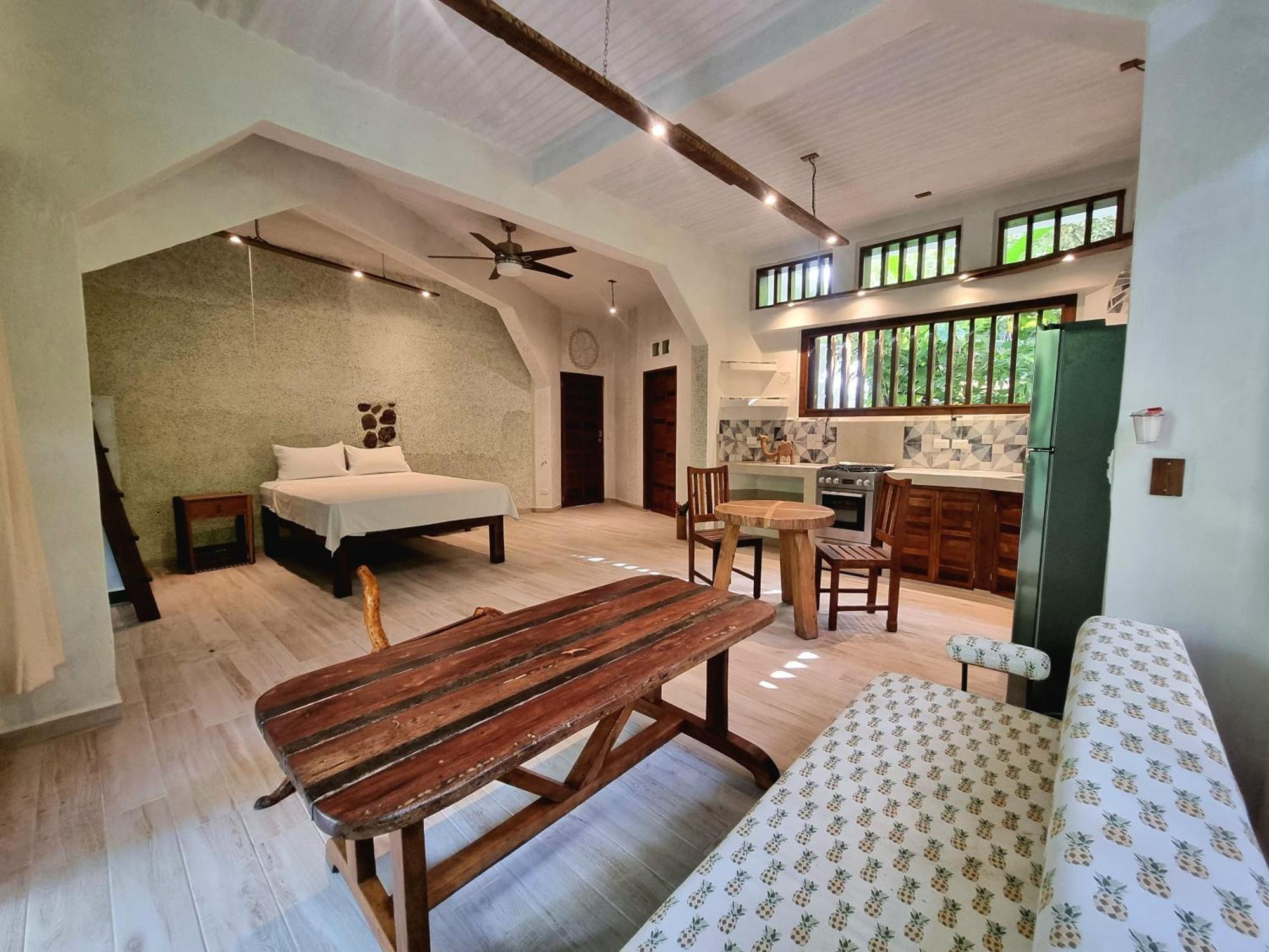 Omega Tours Eco-Jungle Lodge La Ceiba Luaran gambar