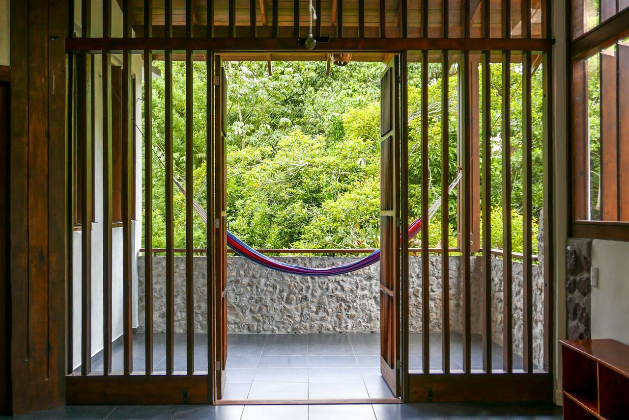 Omega Tours Eco-Jungle Lodge La Ceiba Luaran gambar