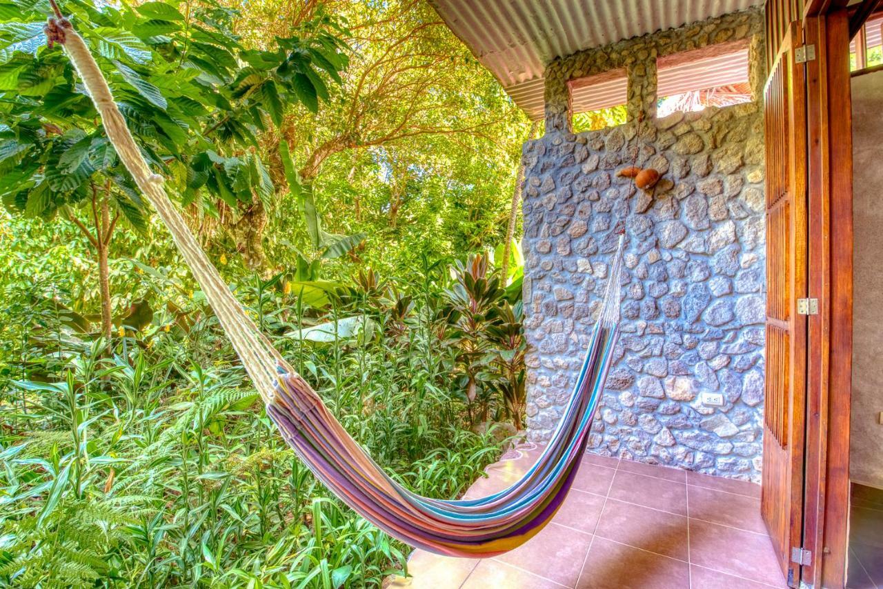 Omega Tours Eco-Jungle Lodge La Ceiba Luaran gambar